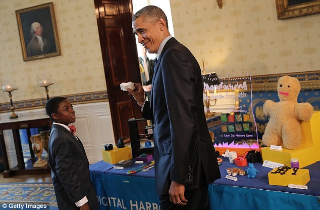 奧巴馬親自參與白宮舉辦的科學(xué)展迎各地3D打印小創(chuàng)客 
奧巴馬,創(chuàng)客,創(chuàng)客聯(lián)盟,3D打印理賠,3D打印技術(shù),3D打印技術(shù)有哪些,3D打印技術(shù)優(yōu)缺點(diǎn),3D打印多少錢,3D打印價(jià)格,北京3D打印哪里好,北京3D打印價(jià)格,北京3D打印多少錢,北京3D打印廠家