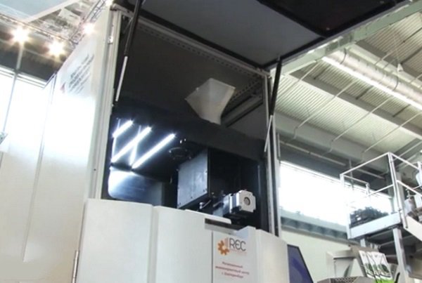 俄羅斯首款國產金屬3D打印系統亮相國際工業貿易展