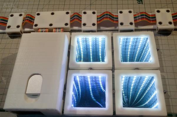 性感與高科技的結(jié)合 美女創(chuàng)客SexyCyborg又造3D打印LED鏡面塊裙子