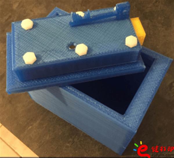 來(lái)看看金銀珠寶首飾專用的塑料3D打印保險(xiǎn)箱_最專業(yè)的3D打印服務(wù)平臺(tái)